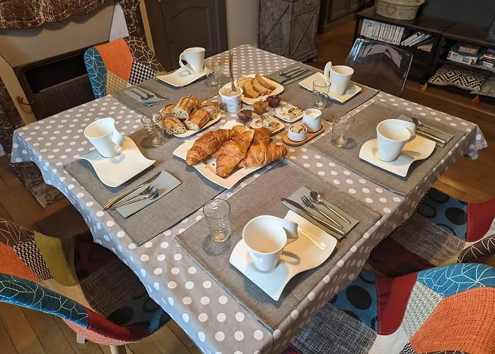 Anne Et Stan - Avec Petit Dejeuner - Proche Centre Et Circuit *